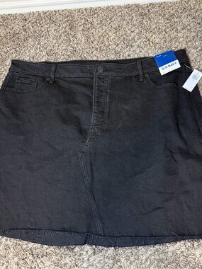 Old Navy Black Frayed Hem Denim Mini Skirt